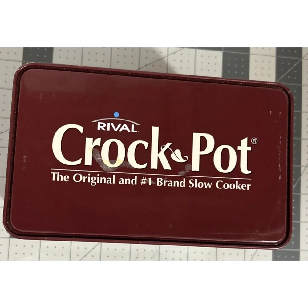 Rival Crock Pot Recipe Card Collection in Tin Box Never Used Include BLANK cards